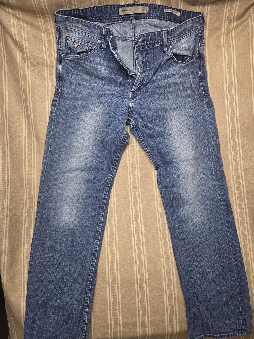 Guess Men's Straight Jeans in Mid Blue Wash